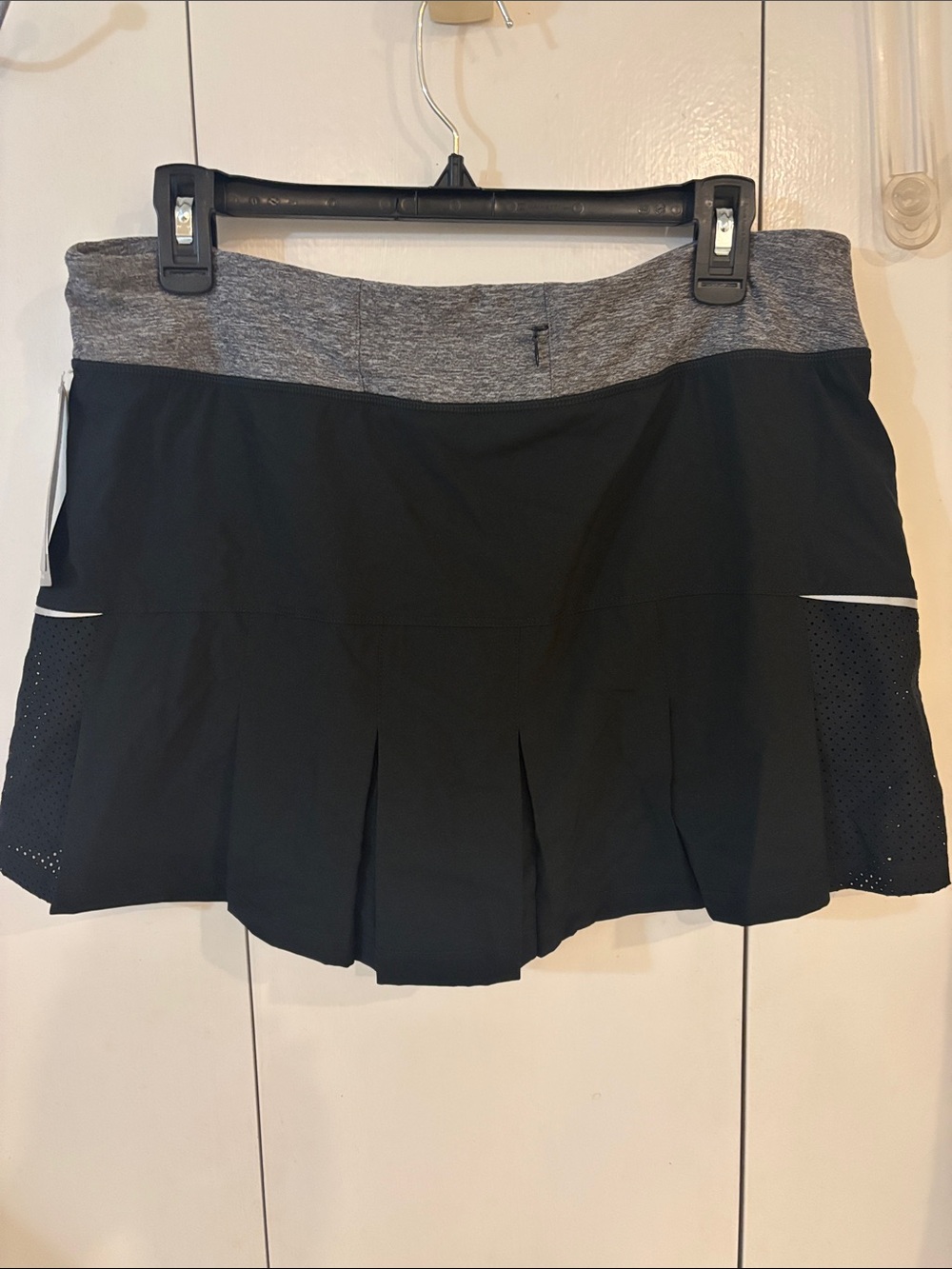 NWT black Champion Skort,L - Picture 3 of 5